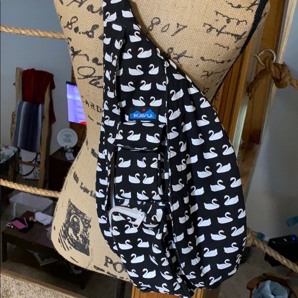 Kavu sling bag